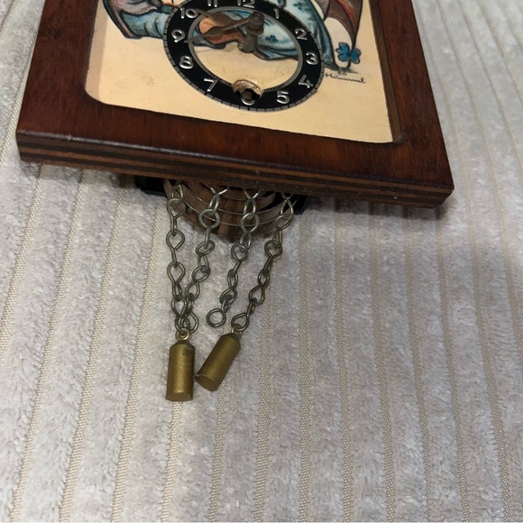 Adorable Vintage Umbrella Girl Hummel Miniature Wall Clock West Germany - Picture 3 of 4